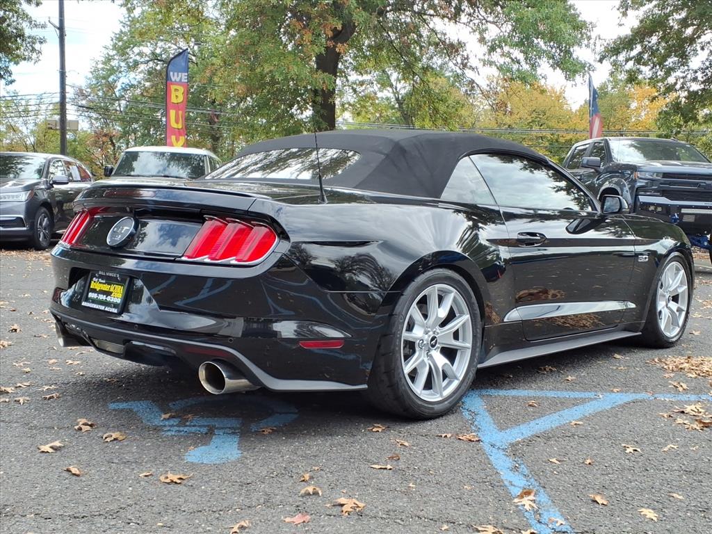 2015 Ford Mustang GT Premium photo 4