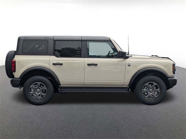 2025 Ford Bronco Big Bend photo 2