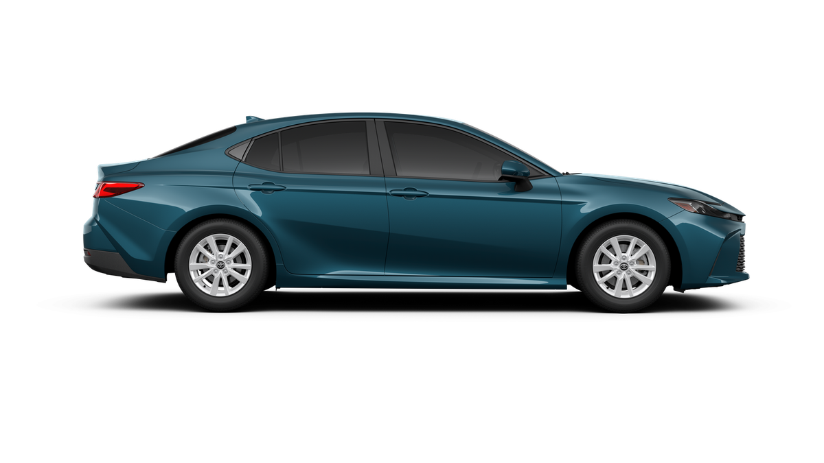 2026 Toyota Camry LE photo 12