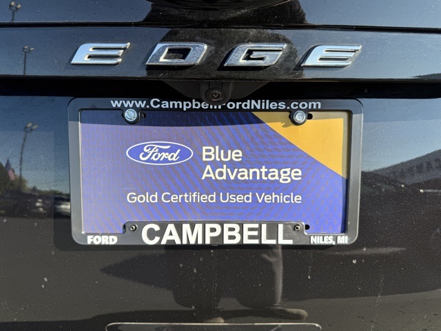 2024 Ford Edge Titanium photo 18