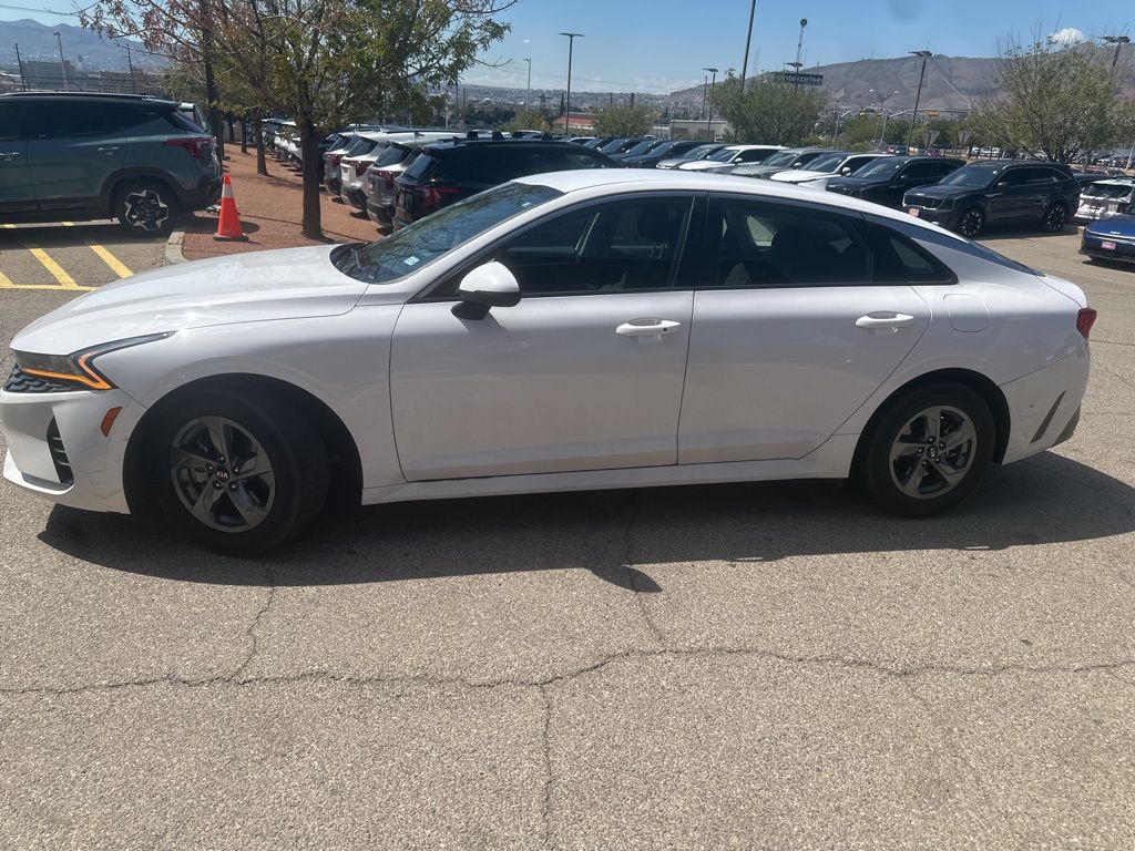 2021 Kia K5 LXS photo 8