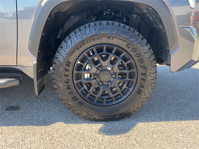2025 Toyota Tundra SR5 photo 8