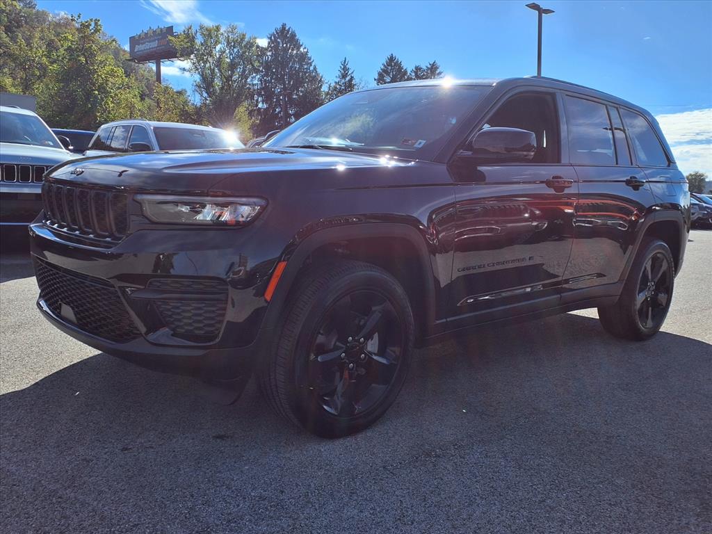 2025 Jeep Grand Cherokee Altitude X photo 3
