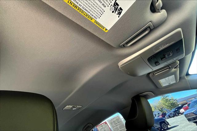 2023 Toyota Camry SE photo 13