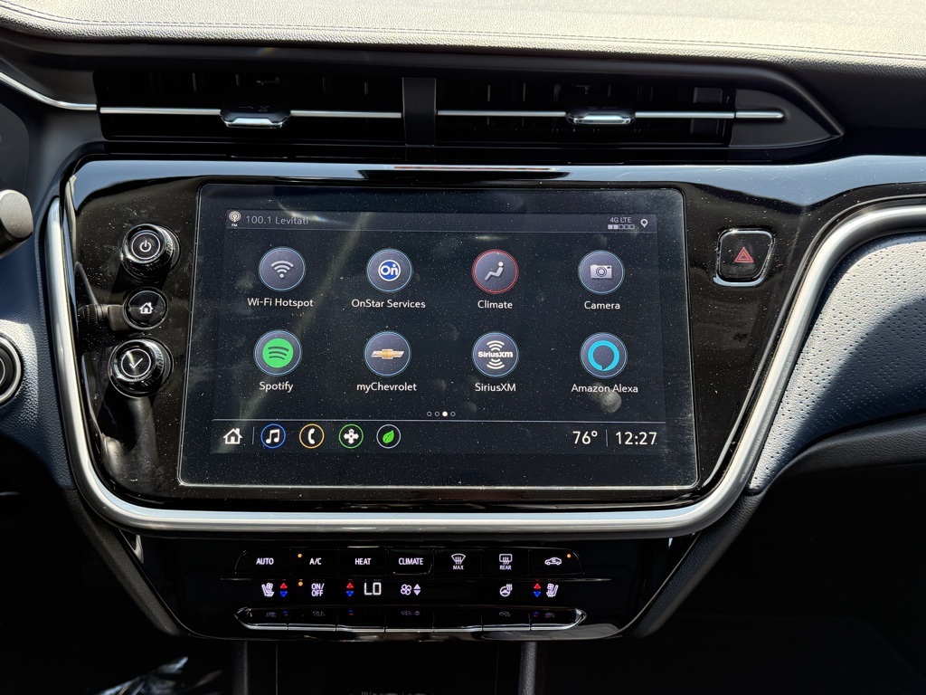 2022 Chevrolet Bolt EUV Premier photo 18