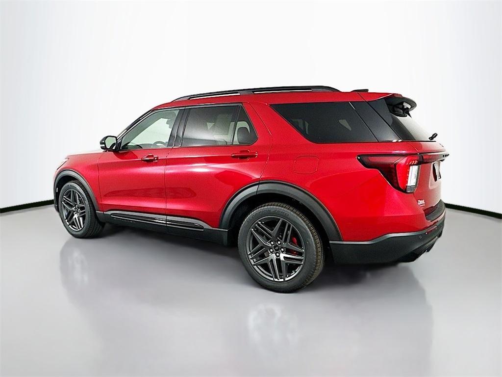 2025 Ford Explorer ST photo 5