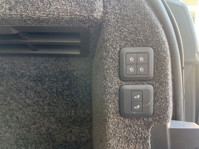 2020 Land Rover Range Rover HSE photo 11
