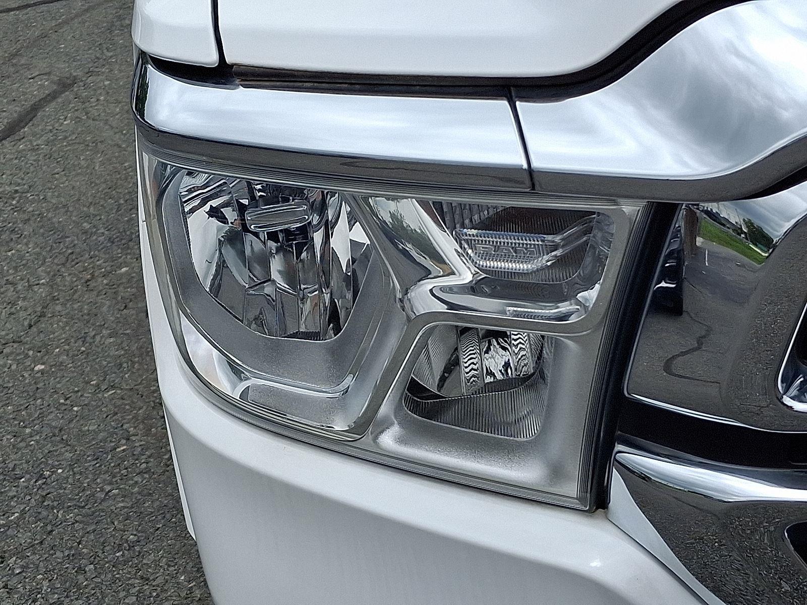 2022 Ram 1500 Laramie photo 9