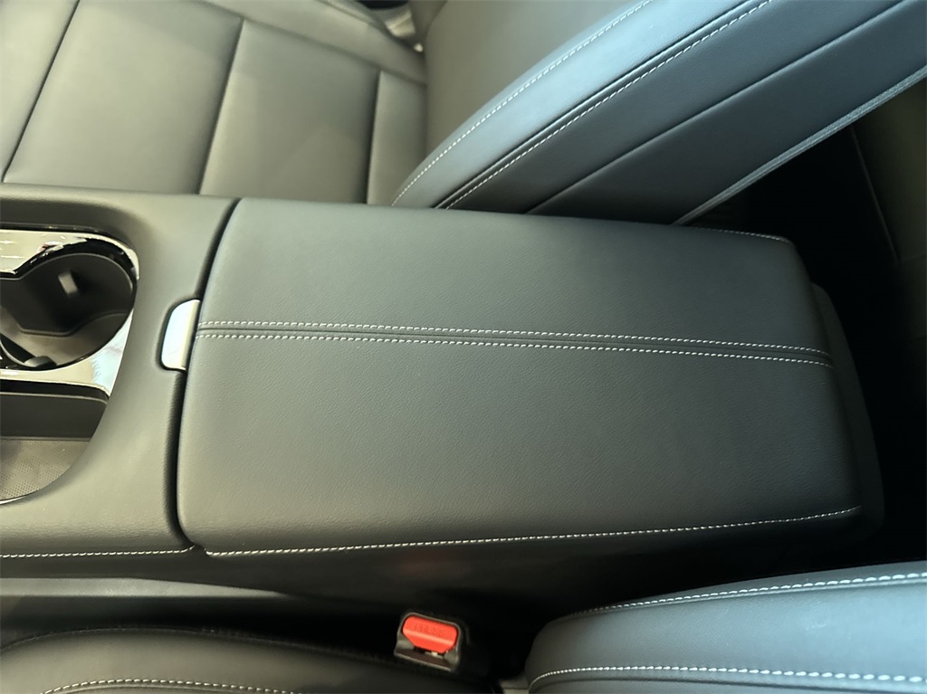 2025 Nissan Murano SL photo 23