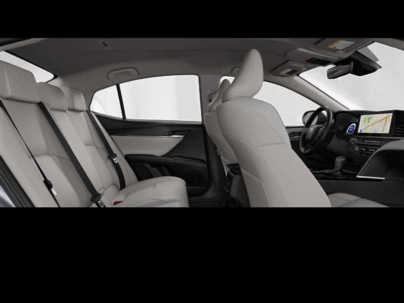 2026 Toyota Camry XLE photo 5