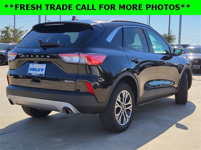 2022 Ford Escape SEL photo 2