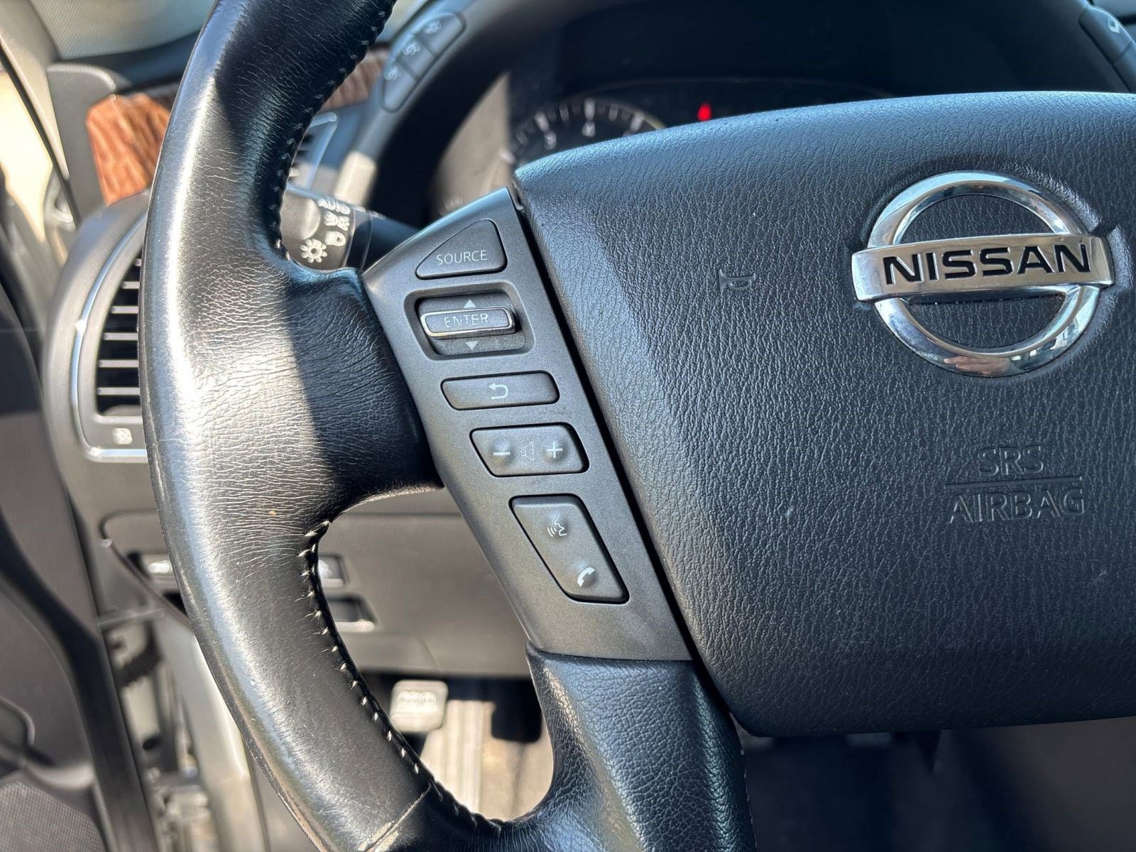 2020 Nissan Armada SL photo 17