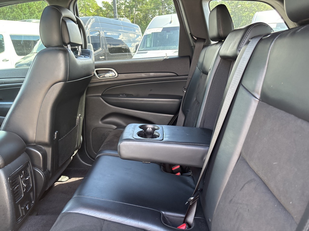 2019 Jeep Grand Cherokee Altitude photo 19