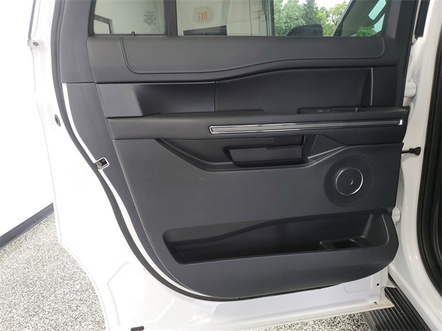2022 Ford Expedition MAX XLT photo 19
