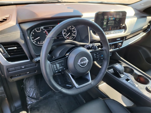 2022 Nissan Rogue SL photo 13