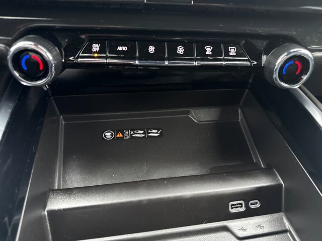 2025 Chevrolet Suburban Z71 photo 16
