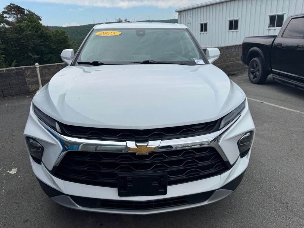 2025 Chevrolet Blazer 2LT photo 8