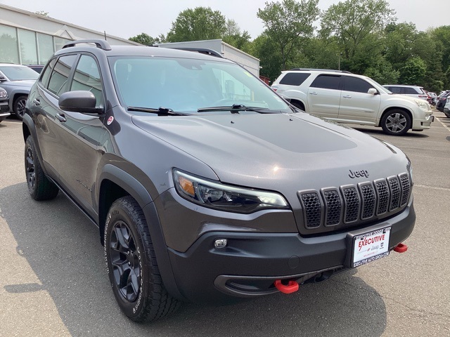 2021 Jeep Cherokee Trailhawk photo 2