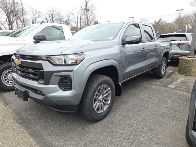2026 Chevrolet Colorado LT photo 3