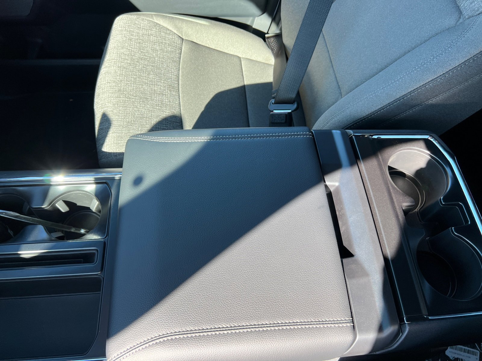 2025 Ford F-150 XLT photo 14