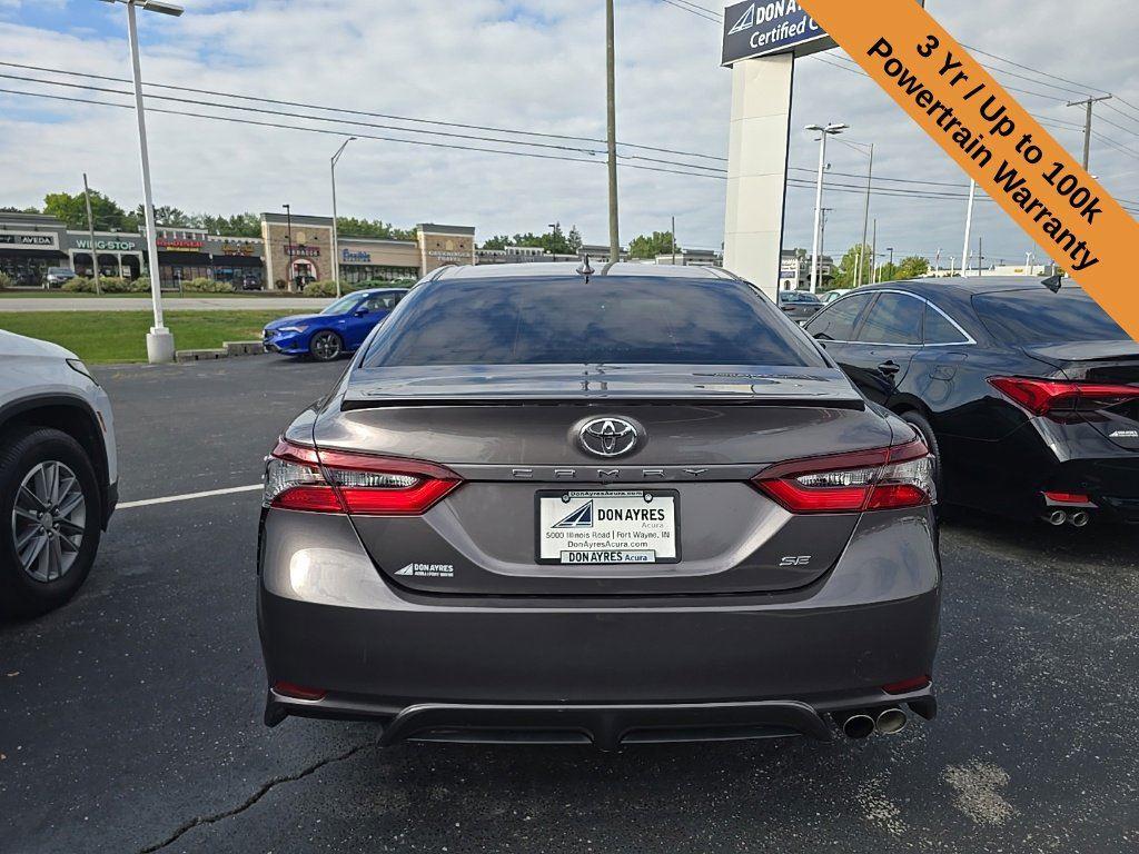2022 Toyota Camry SE photo 3