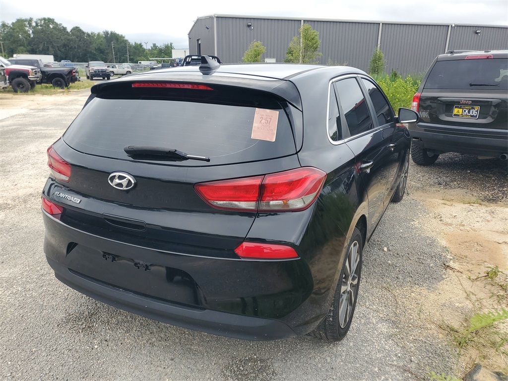 2020 Hyundai Elantra GT Base photo 2
