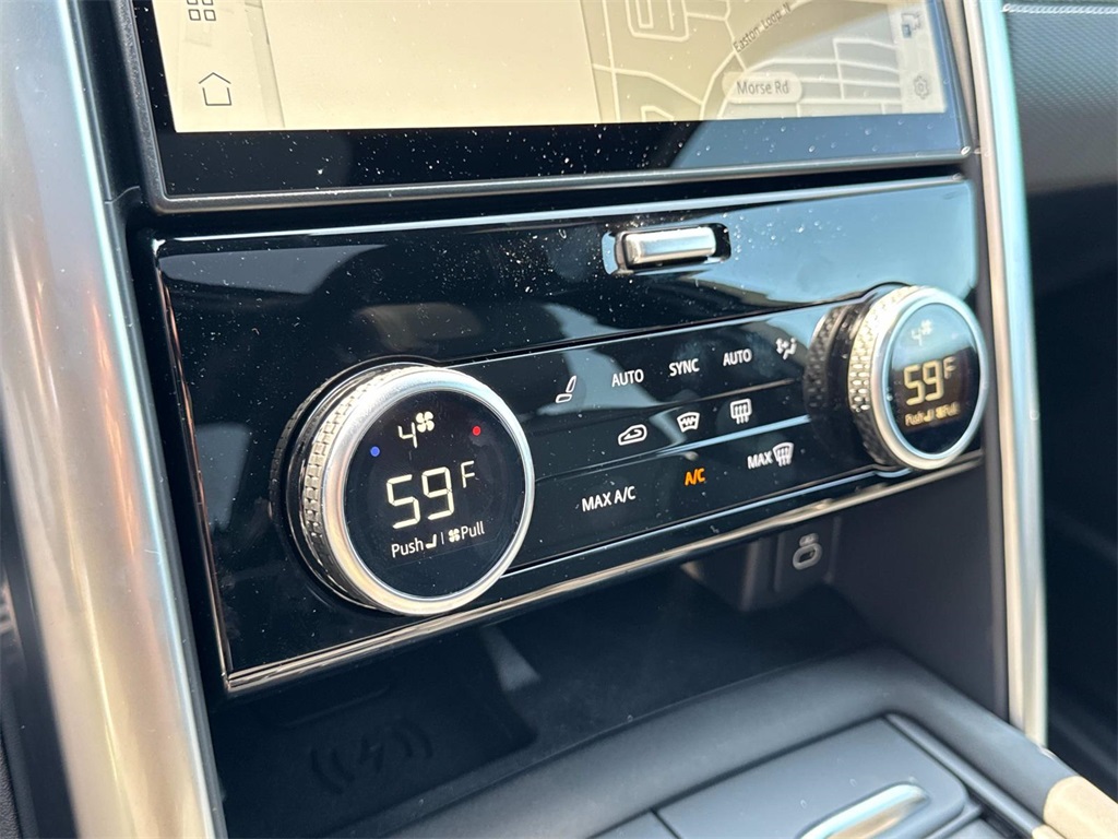 2025 Land Rover Discovery SE photo 24