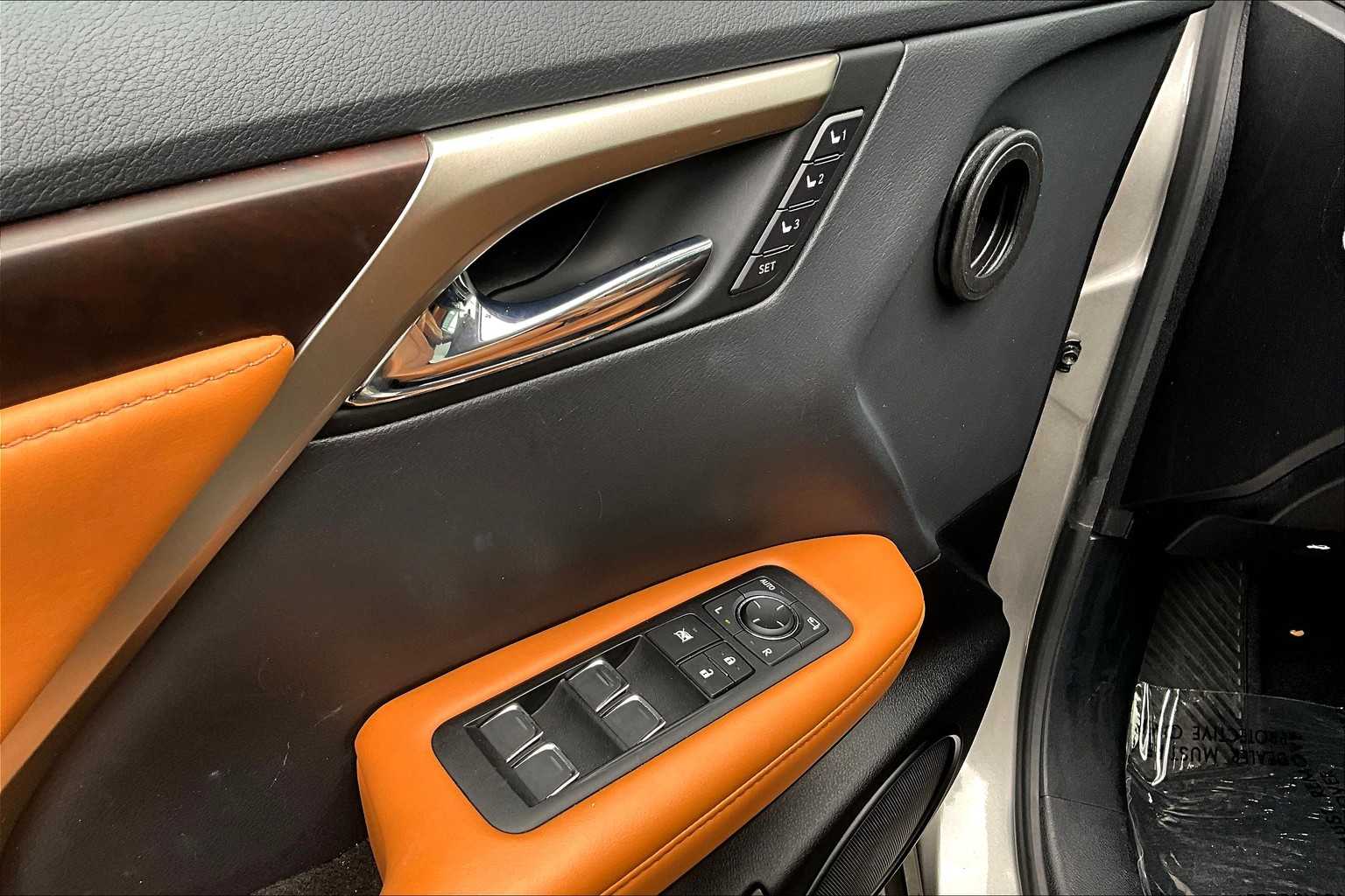 2022 Lexus RX Premium photo 35