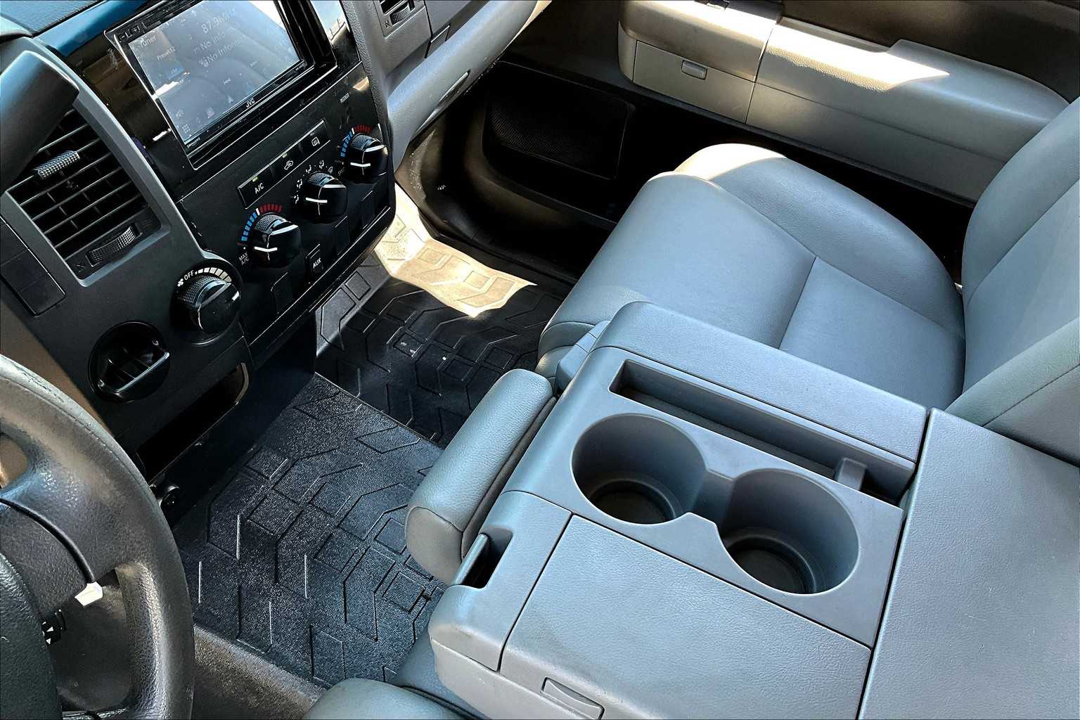 2013 Toyota Tundra Double Cab photo 15