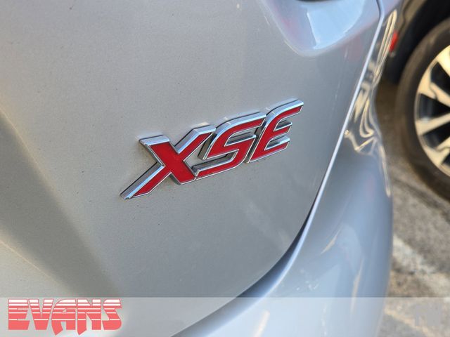 2022 Toyota Corolla XSE photo 4