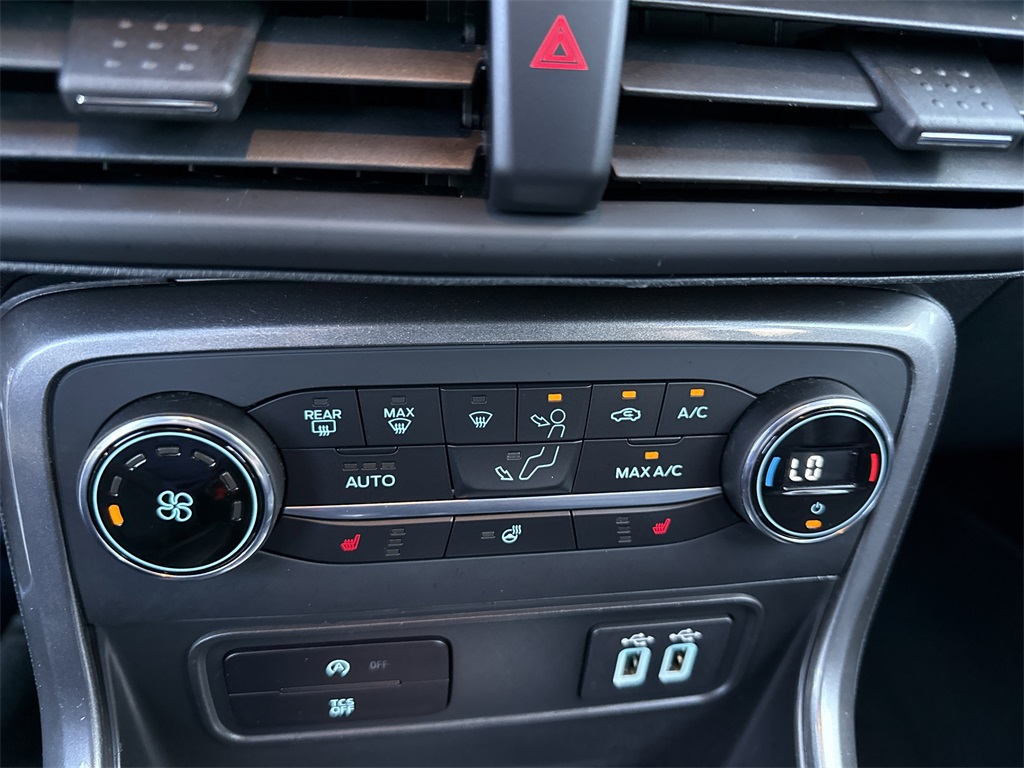 2022 Ford EcoSport SES photo 23