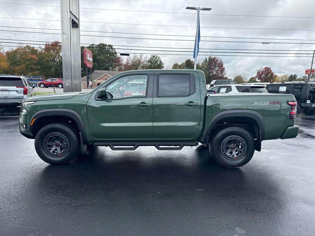 2025 Nissan Frontier PRO-4X photo 4