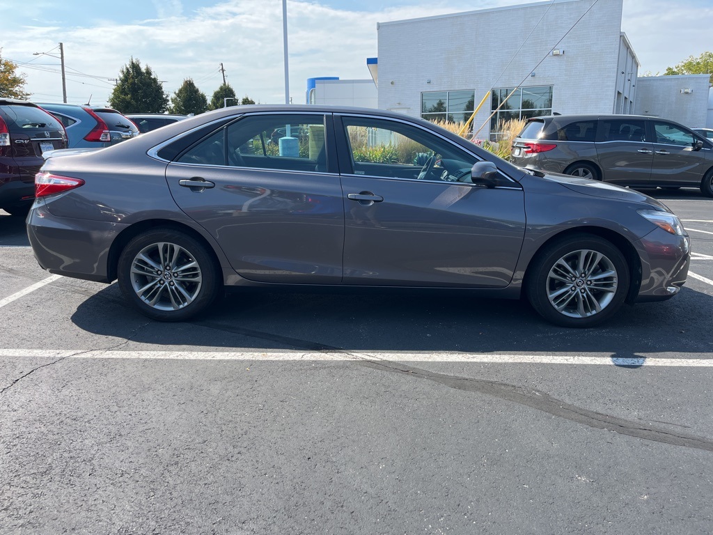 2015 Toyota Camry photo 7