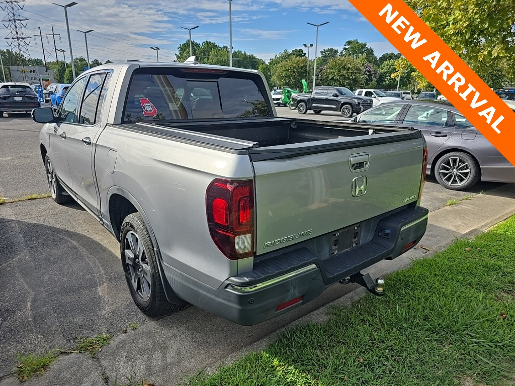 2019 Honda Ridgeline RTL-E photo 2