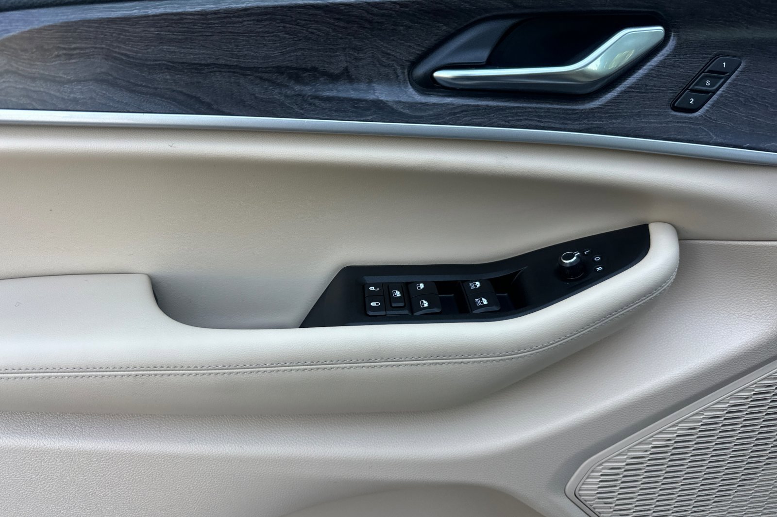 2025 Jeep Grand Cherokee Limited photo 11