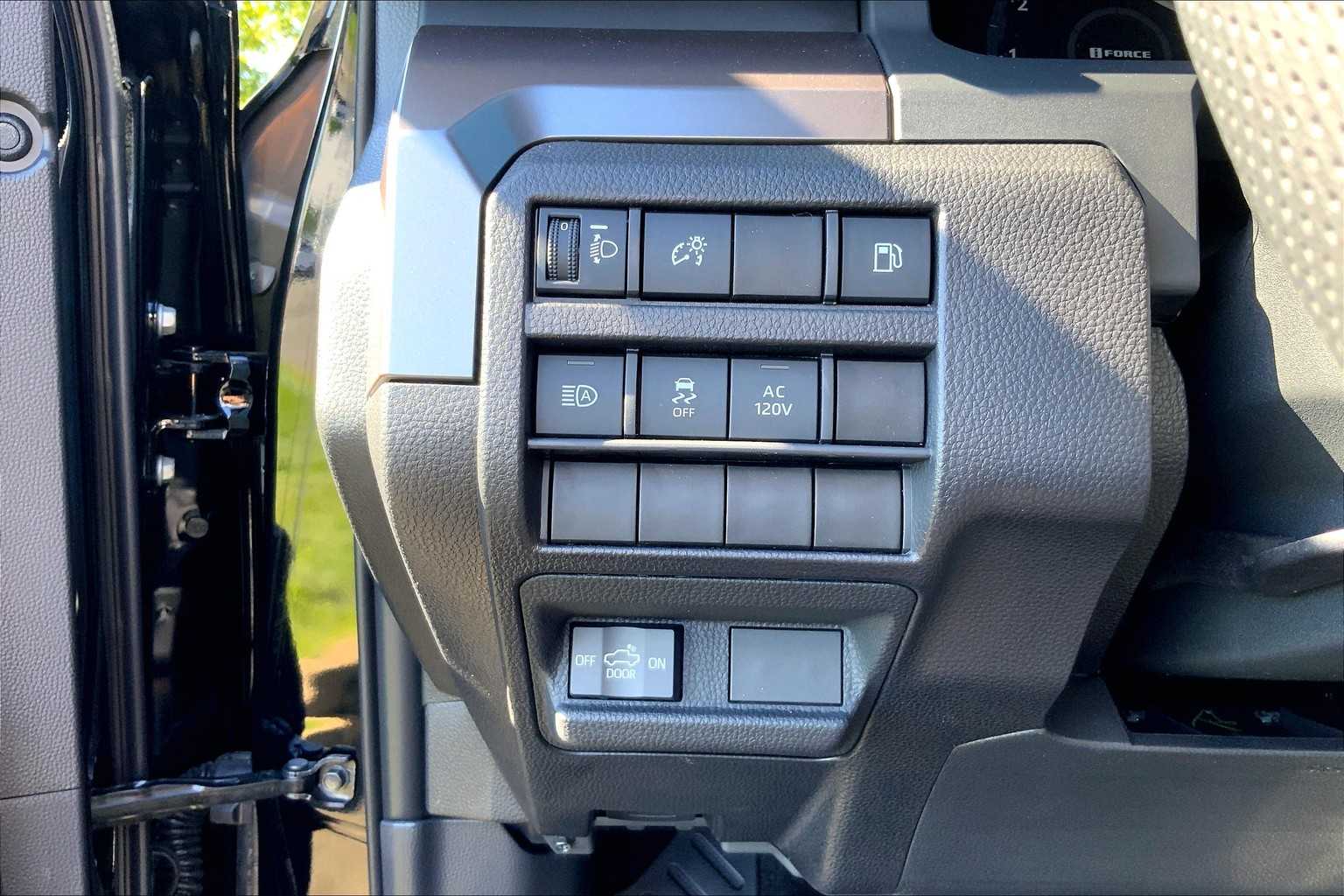 2025 Toyota Tacoma TRD Off-Road 4x4 Double Cab photo 17