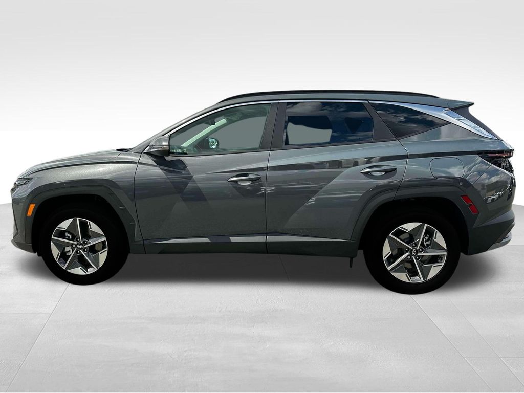 2025 Hyundai Tucson SEL Convenience photo 3