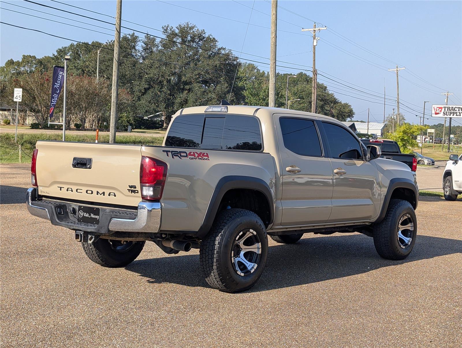 2019 Toyota Tacoma SR photo 6