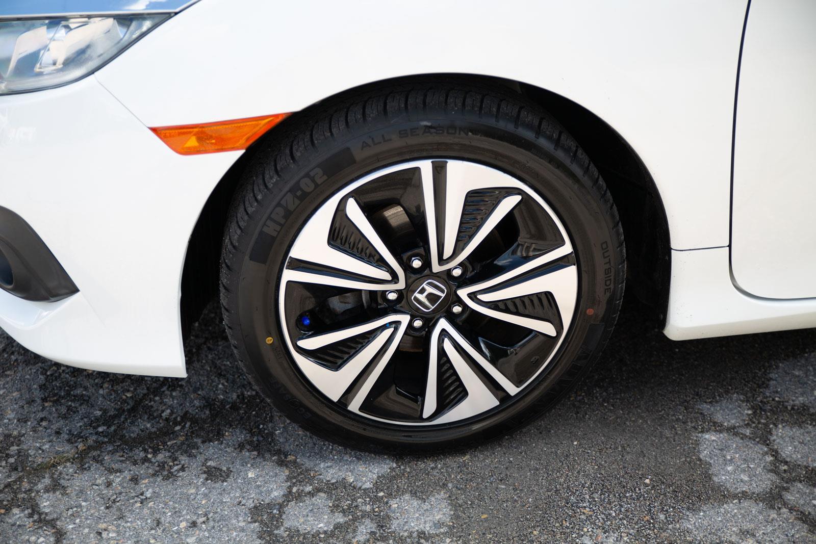 2017 Honda Civic EX photo 9