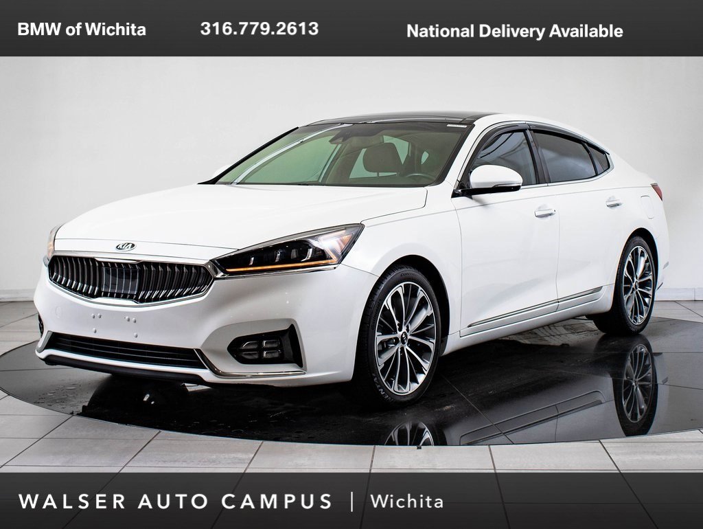 2019 Kia Cadenza Technology's photo