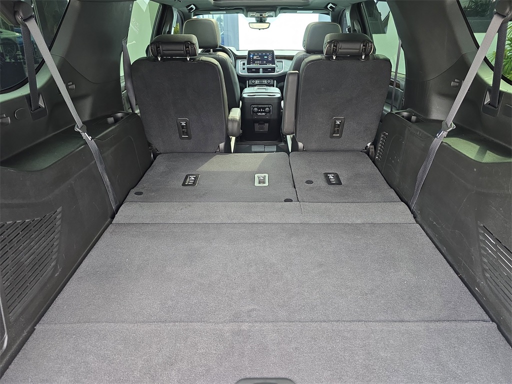 2021 Chevrolet Suburban Premier photo 6
