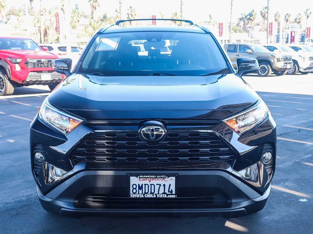 2019 Toyota RAV4 XLE photo 2