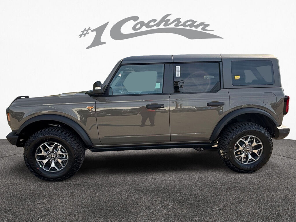 2025 Ford Bronco Badlands photo 4