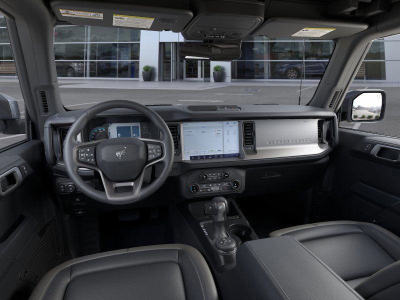 2025 Ford Bronco Outer Banks photo 8
