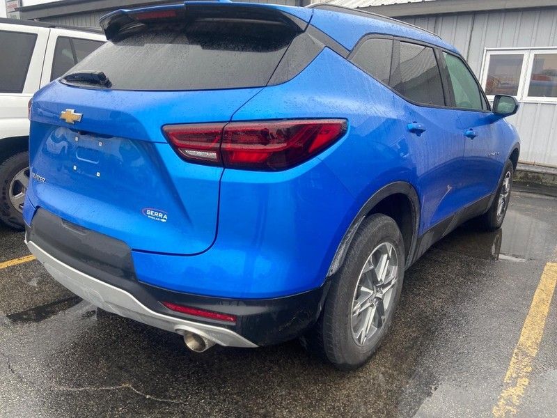 2024 Chevrolet Blazer 2LT photo 3