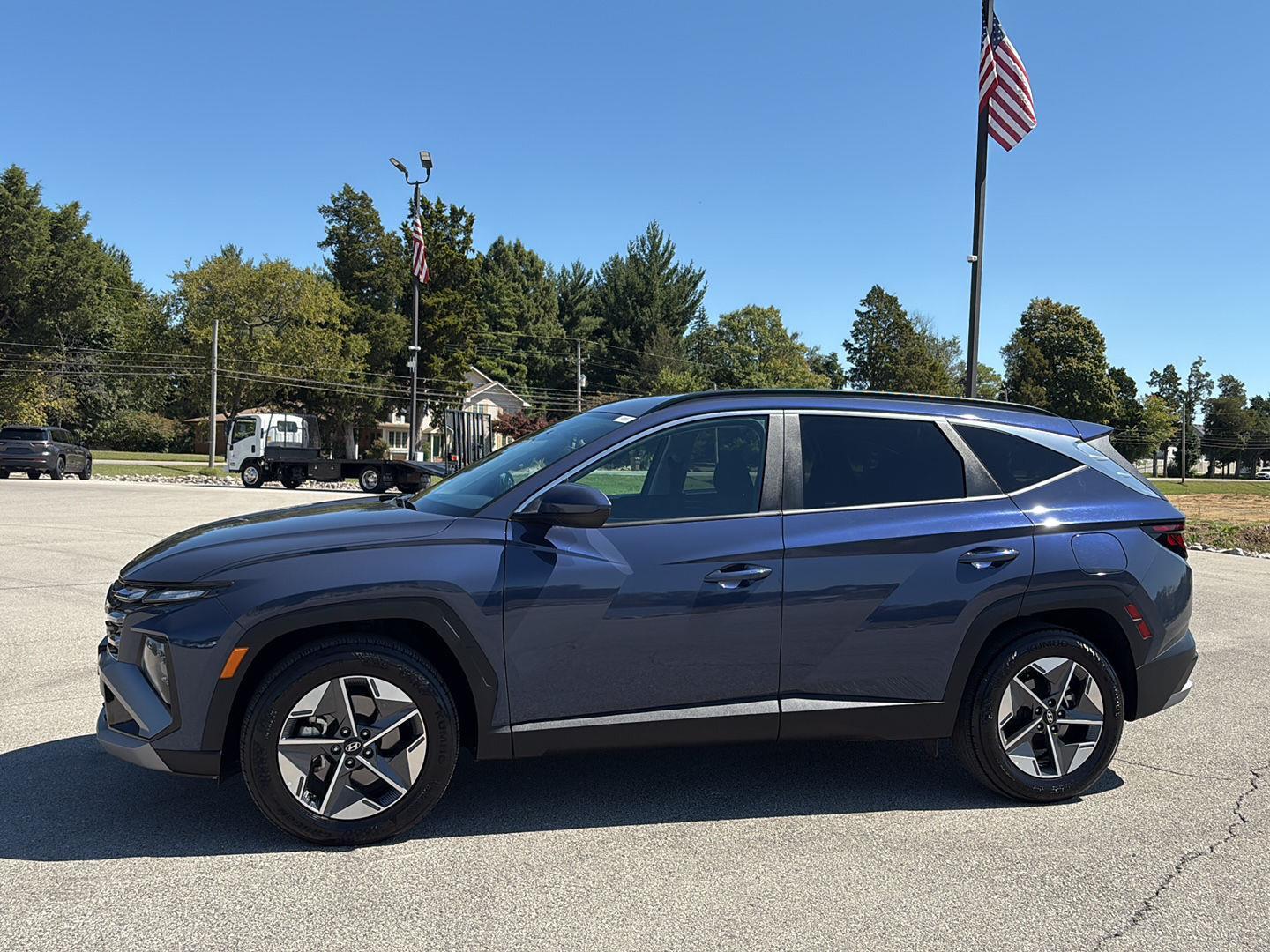 2025 Hyundai Tucson SEL photo 2