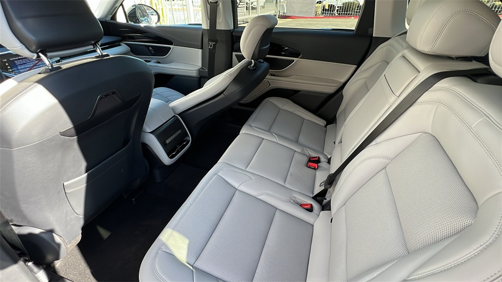 2026 Lincoln Nautilus Premiere photo 4