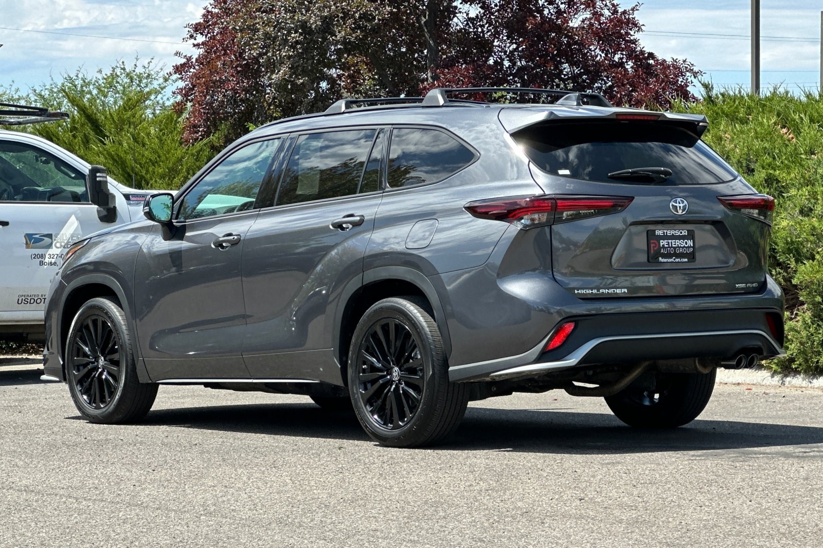 2024 Toyota Highlander XSE photo 2