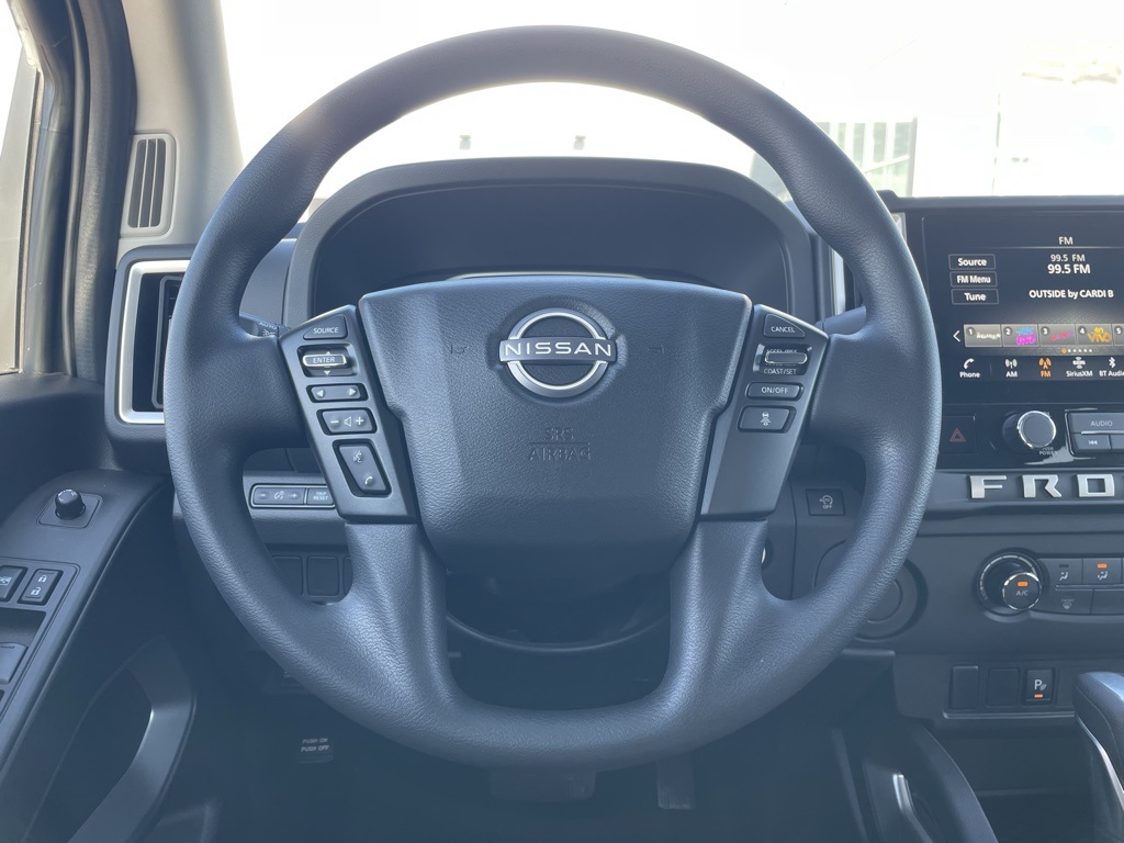 2025 Nissan Frontier SV photo 7