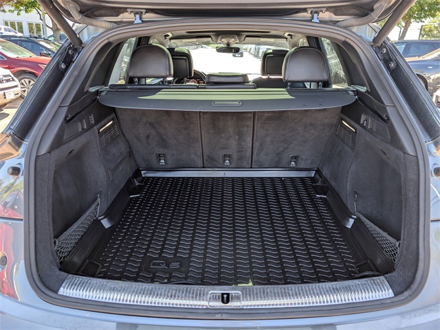 2020 Audi SQ5 Premium Plus photo 18